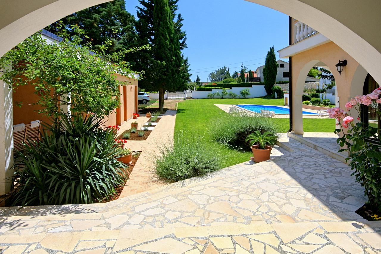 Sun Palace Residence Premantura Εξωτερικό φωτογραφία